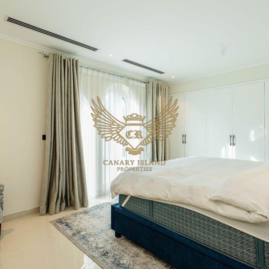 FULLY FURNISHED | PRIVATE POOL | RENOVATED - Photo 1