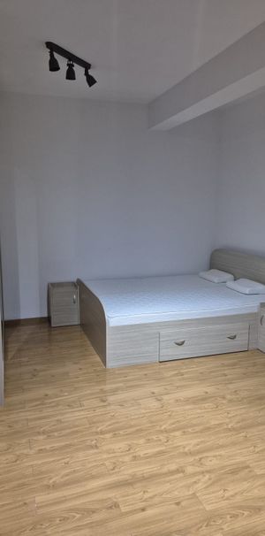 Inchiriez garsoniera Bucurestii Noi 28 mp - Photo 1