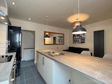 2 bedroom ground floor flat to rent - Photo 3