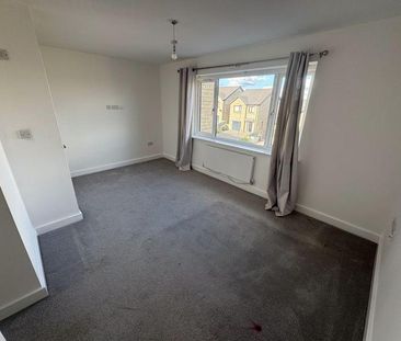 3 bedroom detached house to rent - Photo 2