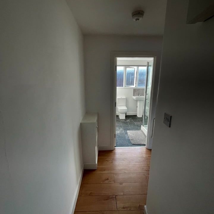1 Bed Flat, Roundhay Road, LS8 - Photo 1
