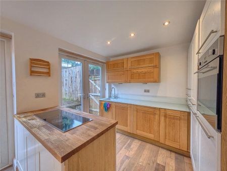 3 bedroom terraced house to rent - Photo 5