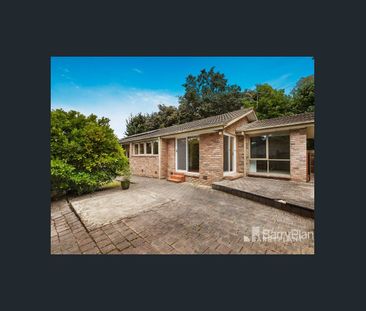 2 LIVINGROOMS 3 BEDROOMS 2 BATHROOMS DOUBLE GARAGE - Photo 4