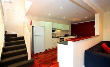 1 BEDROOM AVAIL IN SHARE HOUSE - GREAT LOCATION! - Photo 3