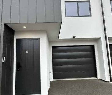 Brand New 3 Bedroom 3 Bathroom - Photo 1