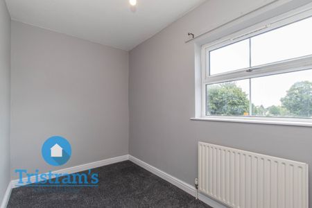 References Pending - 2 bed Semi-Detached House - Photo 4