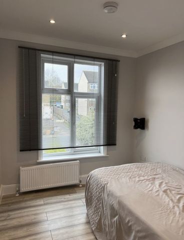 Room in a Shared House, London, SE6 - Photo 4