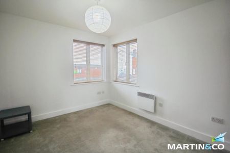 2 bedroom ground floor flat to rent - Photo 5