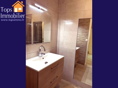 Location Appartement 4 pièces 77m² VILLEFRANCHE DE ROUERGUE 12200 - Photo 4