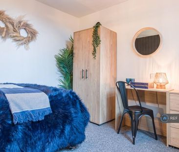 1 bedroom in a house share to rent - Photo 5