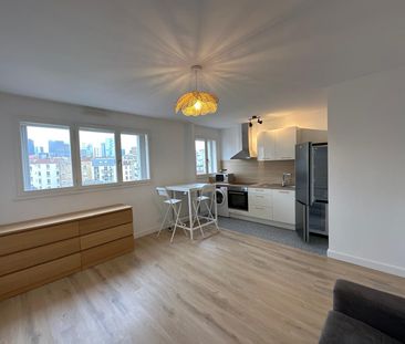 À louer : Studio meublé de 23 m² à Puteaux - Photo 2