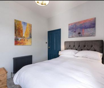 4 bedroom detached house to rent - Photo 2