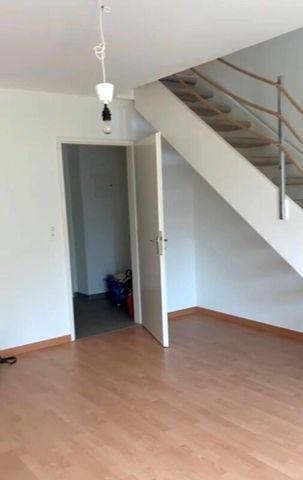 Schöne Maisonette Singlewohnung mit Balkon im Osten der Stadt - Photo 5