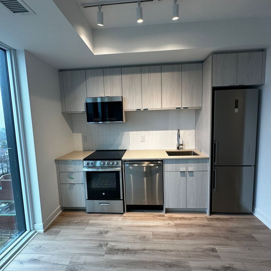 For Lease - 1660 Bloor Street Unit# 1007, Toronto, Ontario - Photo 1