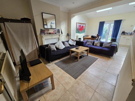 3 bedroom terraced house to rent - Photo 1