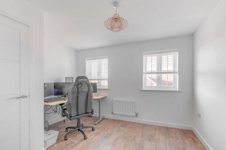 3 bedroom detached house to rent - Photo 3