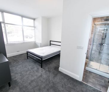 Lumley Avenue, Burley, Leeds - Photo 4