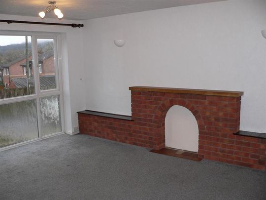 3 bedroom semi-detached house to rent - Photo 1