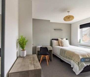 1 bedroom in a house share to rent - Photo 3