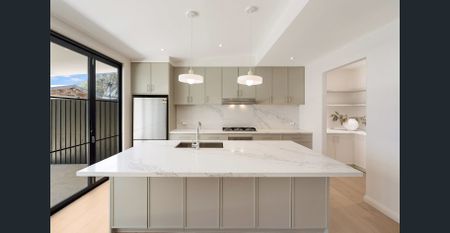 Wonderful Family Home With Beautiful Rear Yard - Photo 2