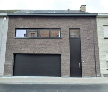 Recente woning met 3 slaapkamers, terras en tuin - Photo 2