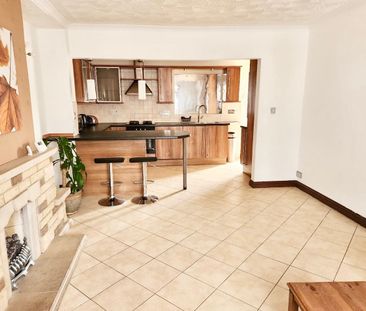 4 Bed Semi-Detached House, Minehead Road, BS4 - Photo 5