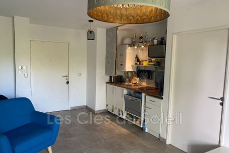 Location Appartement 2 pièces 36m² TOULON 83000 - Photo 3
