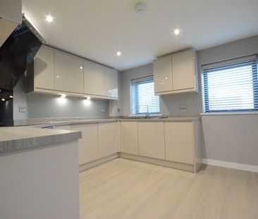 2 bedroom apartment to rent - Photo 2