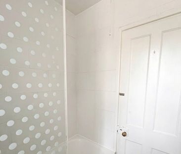 Room in a Shared Flat, Clive House, SW8 - Photo 5