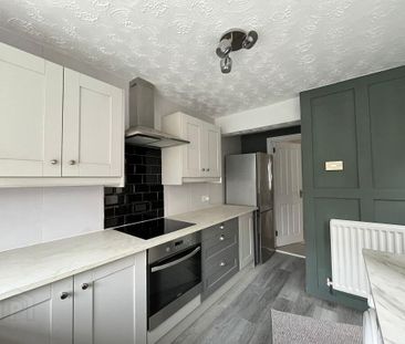 15 Ellis Street, Carrickfergus, BT38 8AY - Photo 3