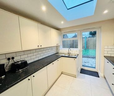 Gossops Green 0 bedroom house share to rent - Photo 4