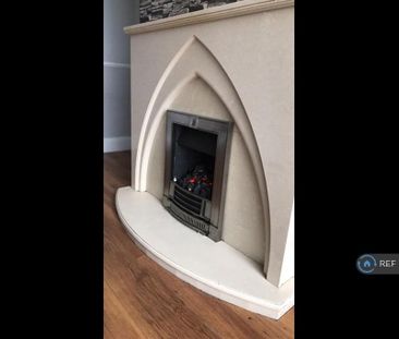 2 bedroom terraced house to rent - Photo 4