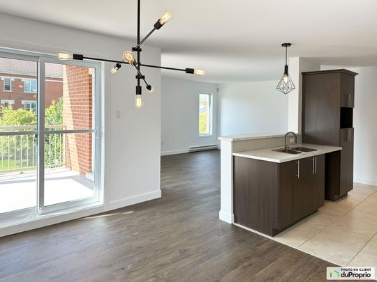 6-3285, boulevard Gaétan-Boucher, Longueuil (St-Hubert) à louer - Photo 1