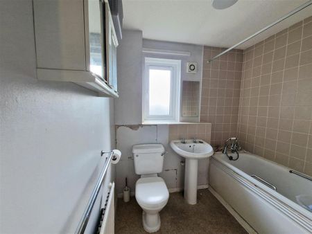 Flat to rent - Photo 5