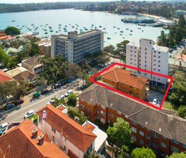 Bright Coastal Apartment in Prime Manly Location - Photo 3