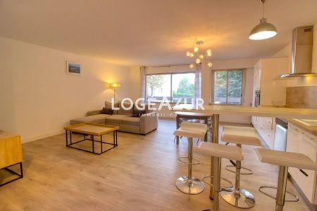 Location AppartementJuan-les-Pins - Photo 5