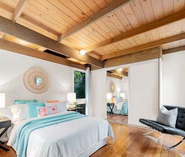 Spacious Family Home with Two Levels and Stunning Outdoor Entertaining - Photo 4