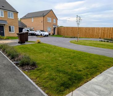 3 bedroom semi-detached house to rent - Photo 2