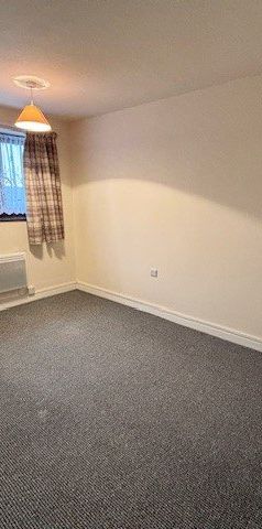 4 bedroom terraced house to rent - Photo 1