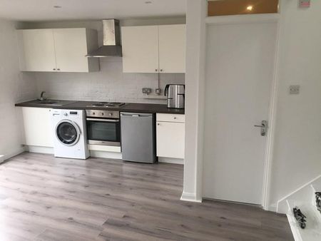 1 bedroom terraced house to rent - Photo 3