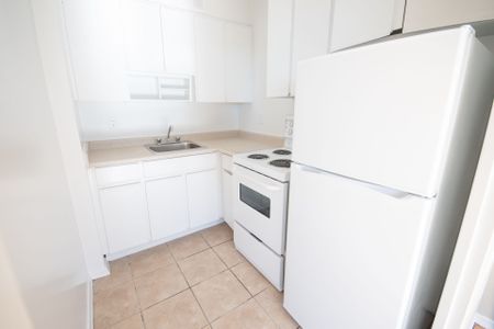 For Lease - 50 Cambridge Avenue Unit# 20, Toronto, Ontario - Photo 3