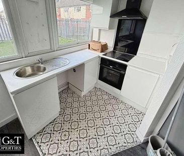 Greenlawns, St. Marks Road, Tipton, DY4 - Photo 3