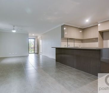 Positioned in a quiet street in Central Lakes this 4 bedroom family... - Photo 1