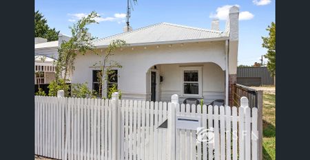 Renovated 2 Bedroom Home! - Photo 3