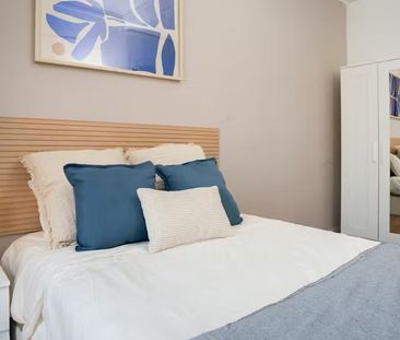 Carrer de Maurici Serrahima, Barcelona, Catalonia 08012 - Photo 2