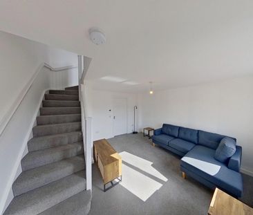 2 bedroom terraced house to rent - Photo 2