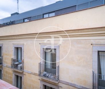 Penthouse for rent in El Gòtic - Photo 1