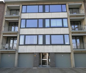 Gelijkvloers appartement te Brasschaat, gelegen aan het park - Foto 2