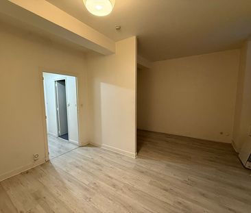 Location Appartement 1 pièce 35m² - Photo 1