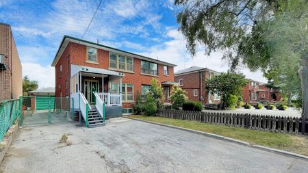 For Lease - 3241 Dufferin Street, Toronto, Ontario - Photo 3